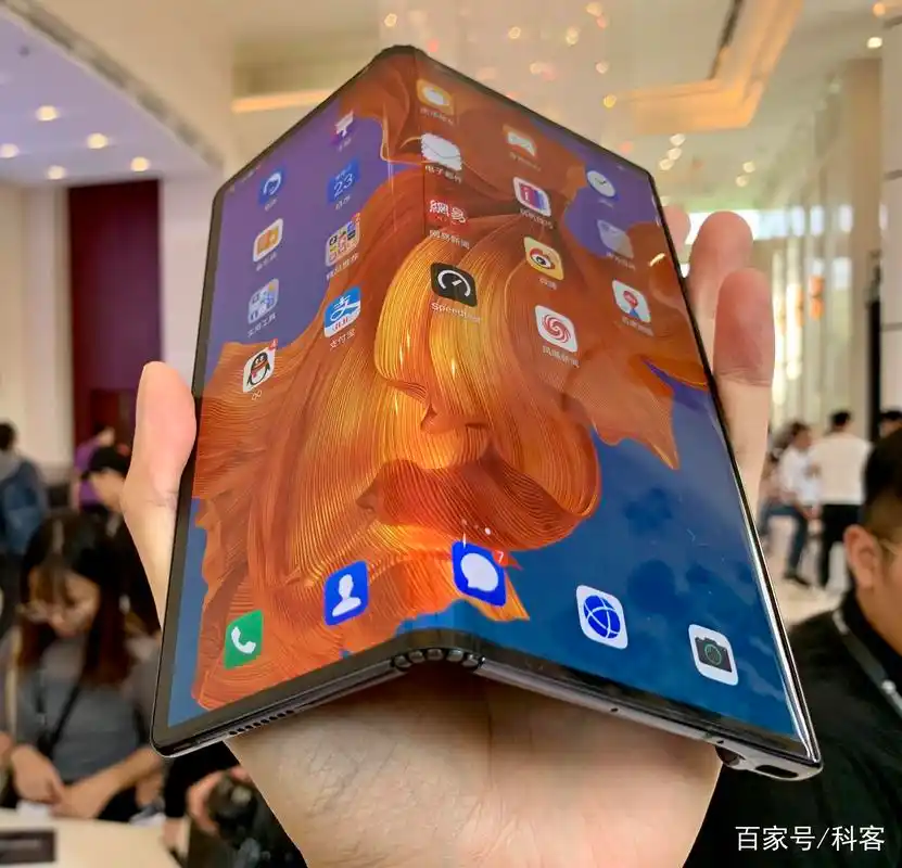 华为手机好事逢双!5g折叠屏手机mate x真机上手,16999元