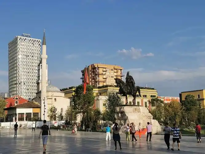 (十)阿尔巴尼亚—首都地拉那 北部小镇克鲁亚