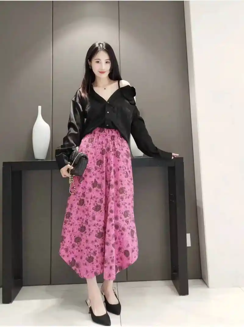 原创碎花半身裙搭配什么上衣鞋子好看