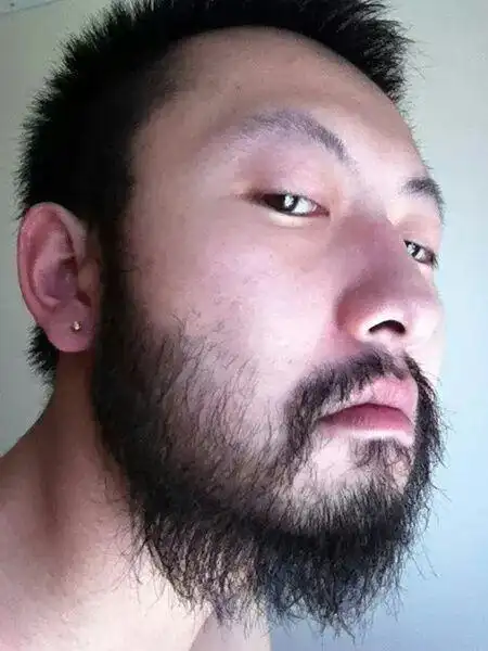 怎样使胡子长成又密又黑?