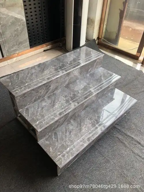 楼梯弧边釉面通体大理石瓷砖踏步一体式防滑台阶玻化砖