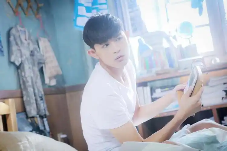 校花前传之很纯很暧昧官方剧照剧照图片