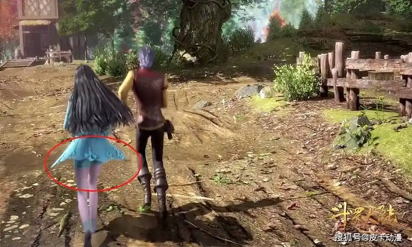 宁荣荣穿搭布料最少的一幕,安全内搭都能看到,蹲