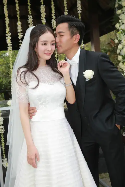 网曝杨幂刘恺威公布离婚时间原因:为保护小糯米