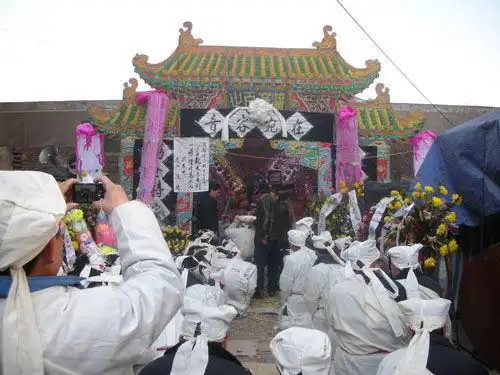 原创广西壮族的丧葬习俗