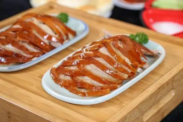 北京片皮烤鸭怎么样