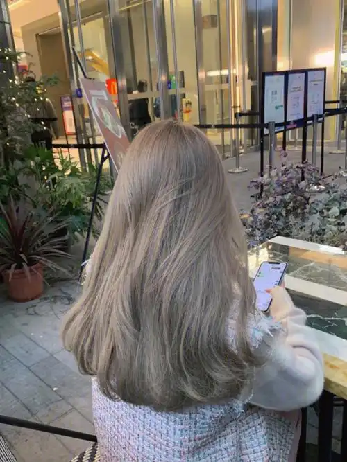 最显白的发色78亚麻灰棕太美啦长沙染发