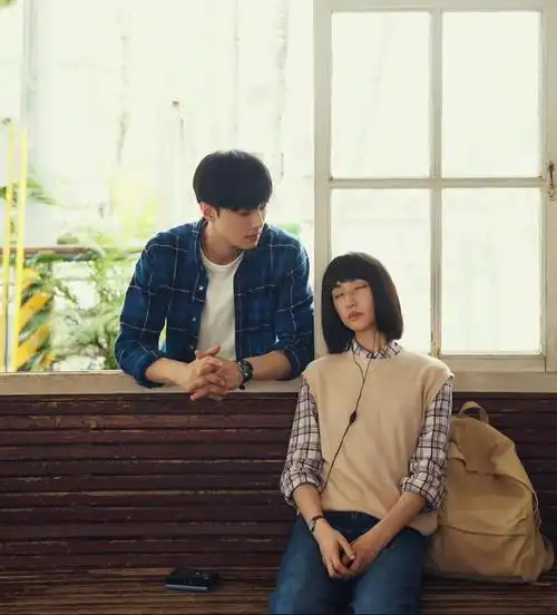 《想见你》:黄雨萱和陈韵如长相一样,李子维为什么独爱黄雨萱?