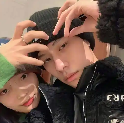 情侣头像 | 适合已婚夫妻的情头_角落_世界