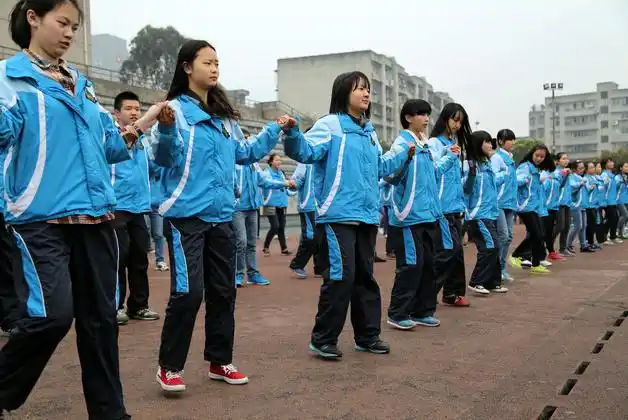 四川省雅安中学