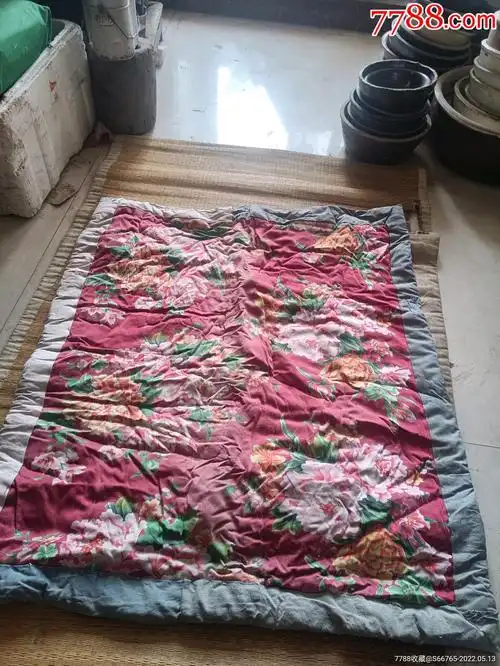 怀旧老手工补丁拼接布小棉被