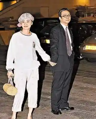 医生男友被揭与护士偷食 陈慧娴患上焦虑症(图)