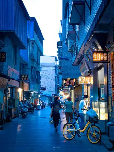江边小巷 - 花粉随手拍夜景 花粉俱乐部