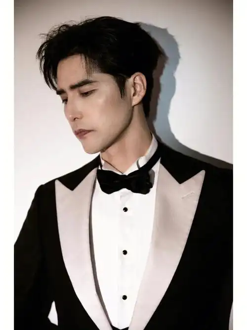 阿云嘎飞天奖颁奖晚会献唱