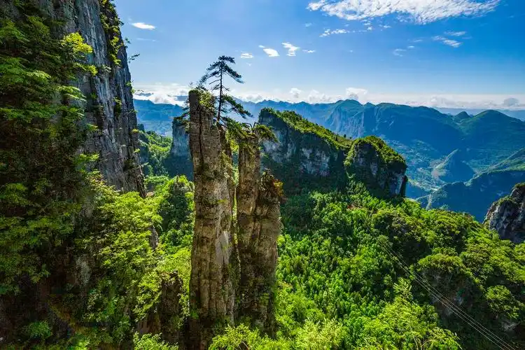 恩施大峡谷是国家aaaaa级旅游景区国家地质公园有世界地质