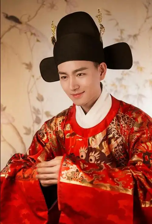 淡辉夕颜,公子如玉,是你执一把青伞,为我许下一世长安)古风真人男头