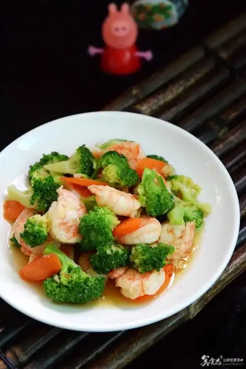 大人小孩都爱吃的西兰花炒虾球