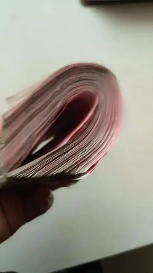 朋友六年前借了一万块钱,要了三次才拿回,说我们以后不再是朋友了