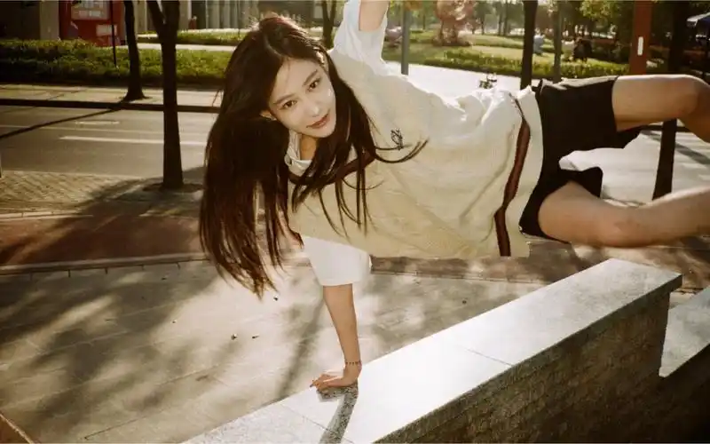 袁一琦〕春天来了,请无忧无虑吧