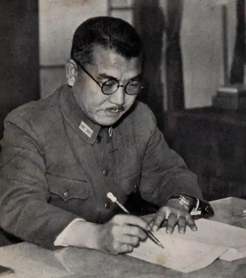 从九一八到卢沟桥日本军部的民族切腹之路