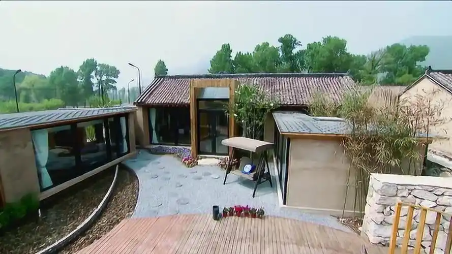 幸福三重奏汪小菲不关电视躺床上大s不满爆粗口