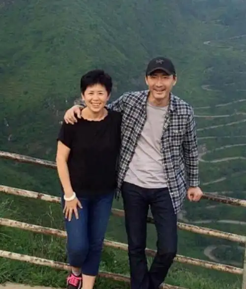 回顾演员张子健:我不是负心汉,曾给钱帮前妻治病再婚娶了个贤妻