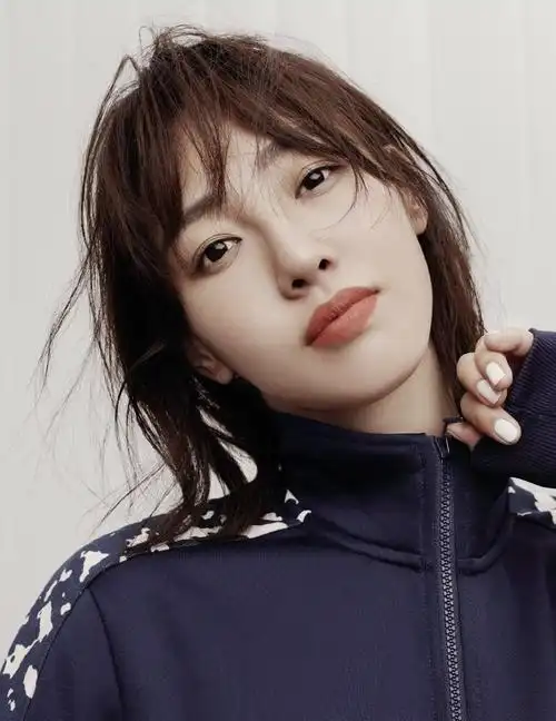 如此以来,舆论又转头开始同情白百何.