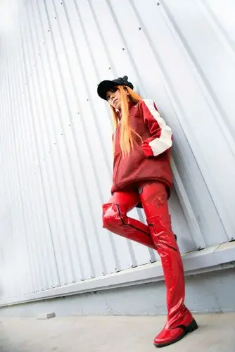 请问拍这种仰视的照片 镜头的角度应该怎么放,需要用广角镜吗 还有