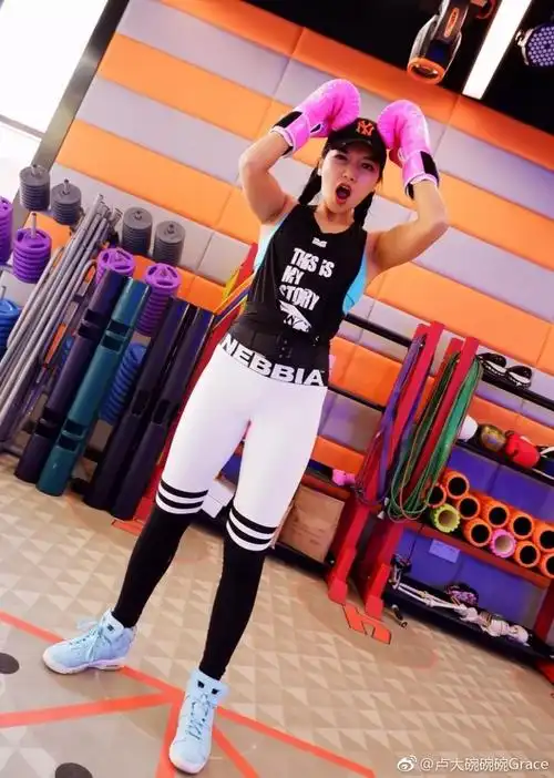 【菲常健身人】健身冠军培养大师纪凯莉做客新浪健身 畅谈培养之道