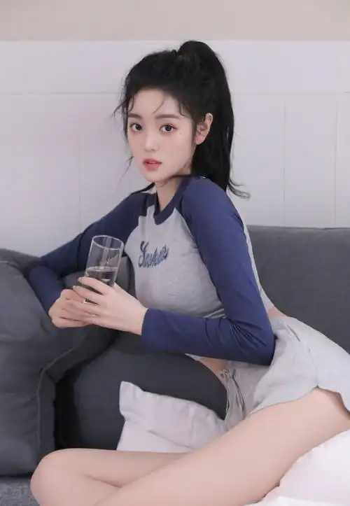 紧身衣美女小蛮腰(网络来源侵删) - 昌业龙 - 图虫