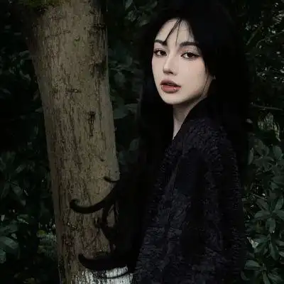御姐头像高冷气质暗色调不常见高质量超a又纯又欲头像女