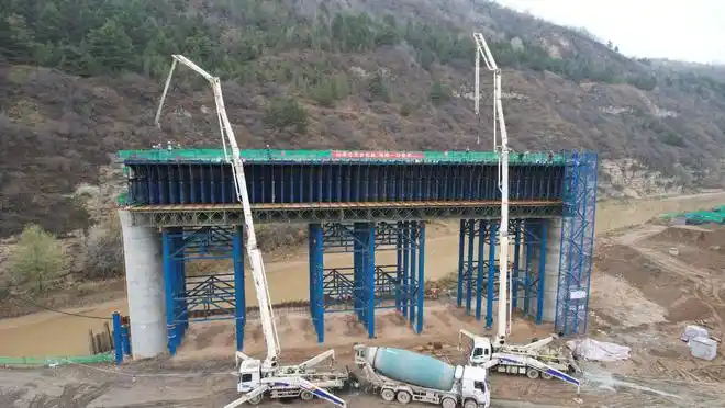 西延高铁首孔48米现浇梁顺利浇筑_中国混凝土与水泥制品协会|水泥制品