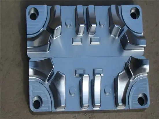 塑料模具镶块-材质-718-加工光洁度高,尺寸要求严格