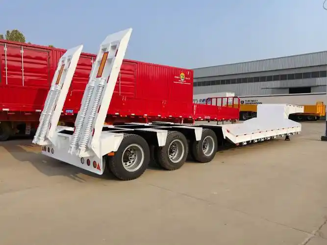 17.5米低平板半挂车 标准载重多少吨 低平板专用半挂车