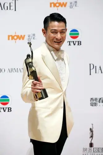 专访金像奖影帝刘德华:将减产在家陪太太