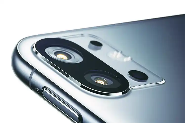 苹果华为力推潜望式镜头加速登机