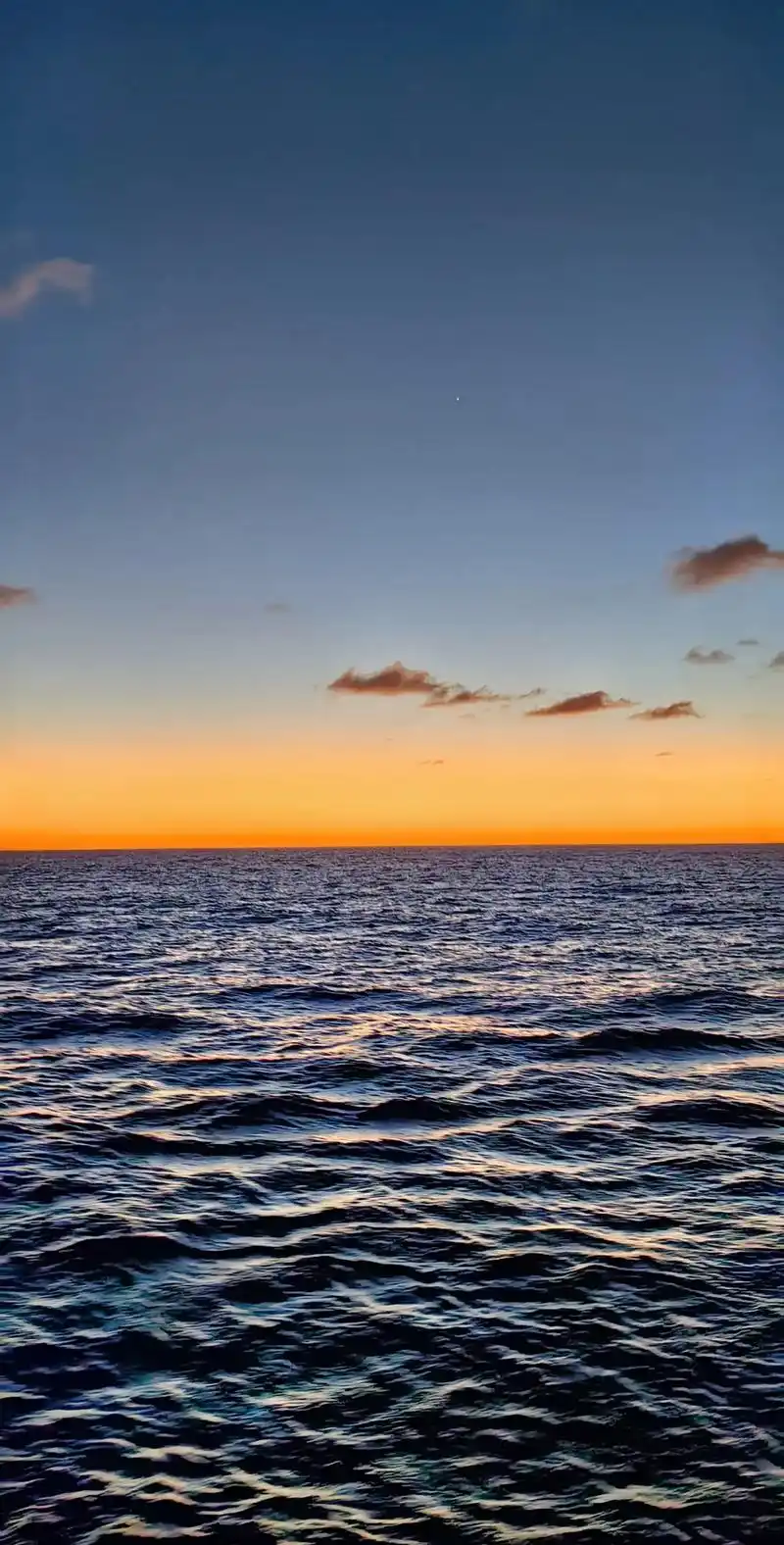 落日余晖映晚霞一抹夕阳美如画 听到一首老歌的瞬间