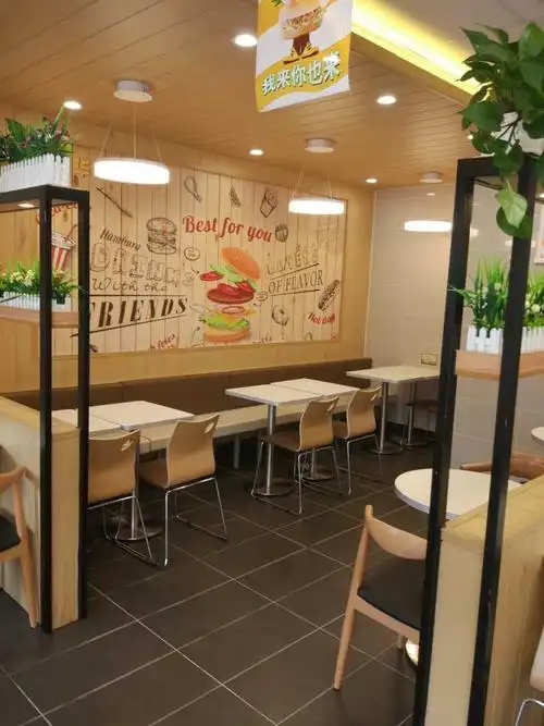 2021华莱士·炸鸡汉堡(大润发店)美食餐厅,新开的,总体来说环境很好,.