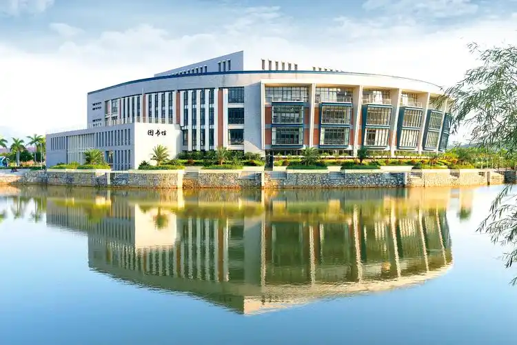 2019年高职专业学院自主招生试点专业招生简章-广东南华工商职业学院