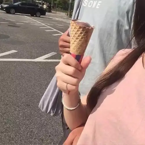 粉色 少女 冰淇淋 头像 日韩 女生
