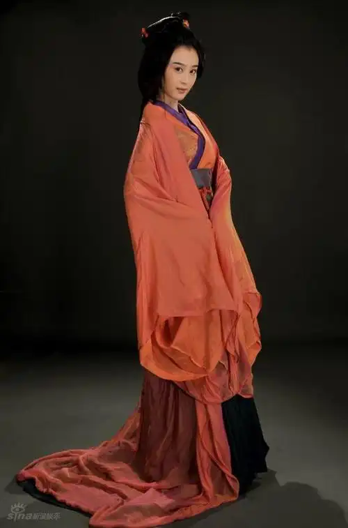 图文:新版《三国》定妆照公布--大乔娇小可人