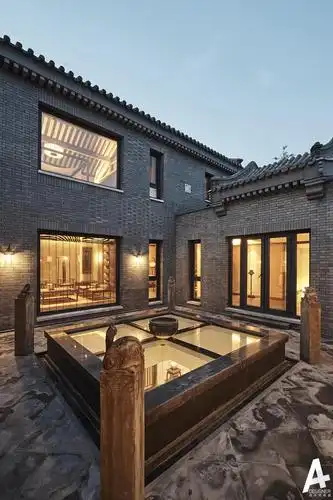 易郡"新北京四合院"以继承传统四合院的文脉精魂,使建筑既有中国