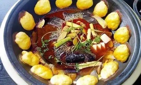 超想去 超想吃 我要吃铁锅炖活鱼 各种大锅炖 馋死我了