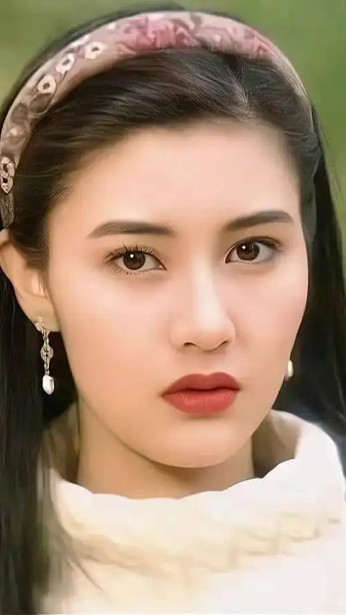 上个世纪八十年代的港姐选美中,无数颠倒众生的美人都诞生于此.