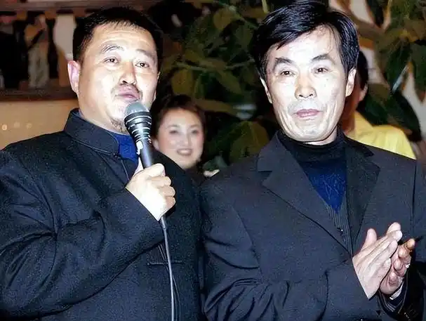 回顾何庆魁被儿子爆料他老了嫖不动了每月1万够花