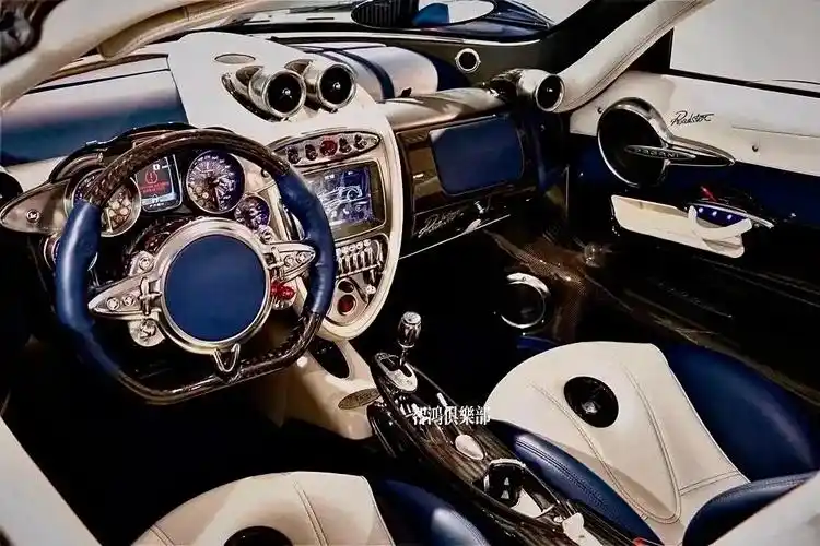 帕加尼huayra/风神.全新 两地牌!#顶级超跑 #dou - 抖音