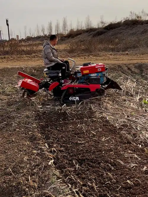 乘坐式履带微耕耕机