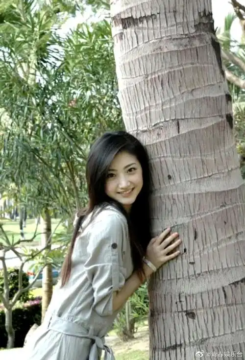 景甜大学时期的旧照##景甜大学旧照