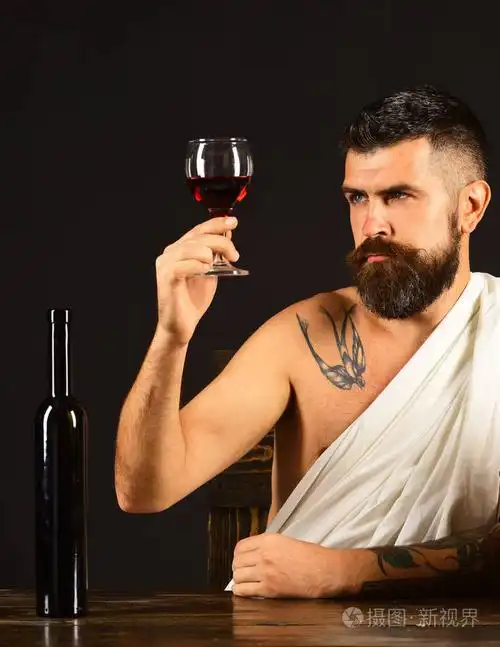 酒神浓脸穿白布照片-正版商用图片0t6bxg-摄图新视界