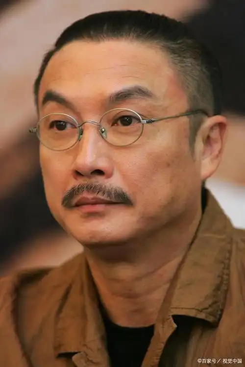 现在我已经看完第三集,方进新和陈万贤对赌,方的胜算只有两成.